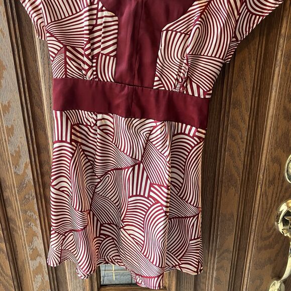 VTG Julia Margaret Women's Red & White Empire Geometric Satin Tunic Blouse Sz M - Picture 4 of 7
